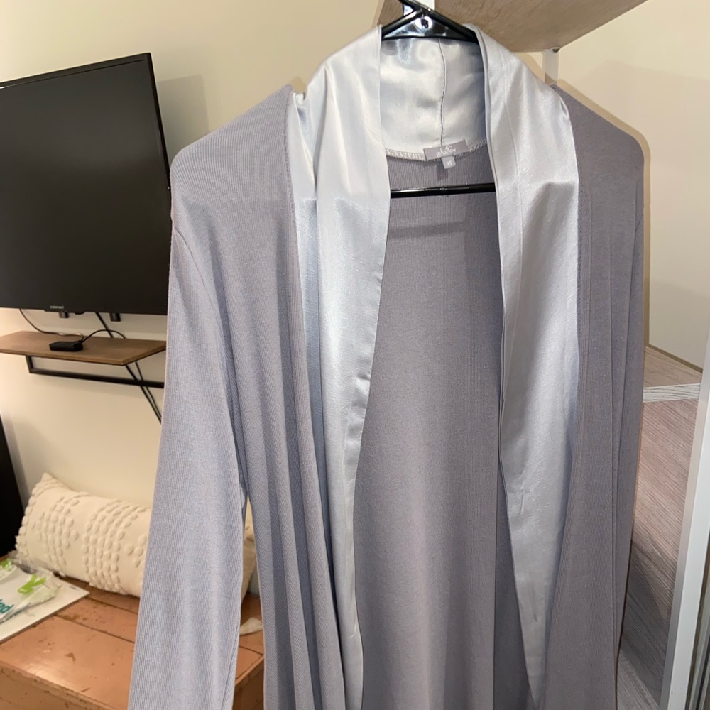 Pj Harlow Grey Pajama robe. Never worn. XS